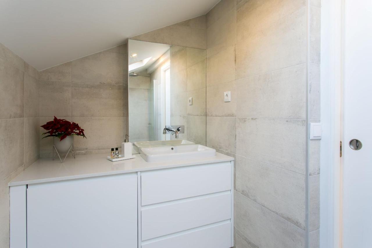 Pearl Of Belem Apartment Lisbon Bagian luar foto